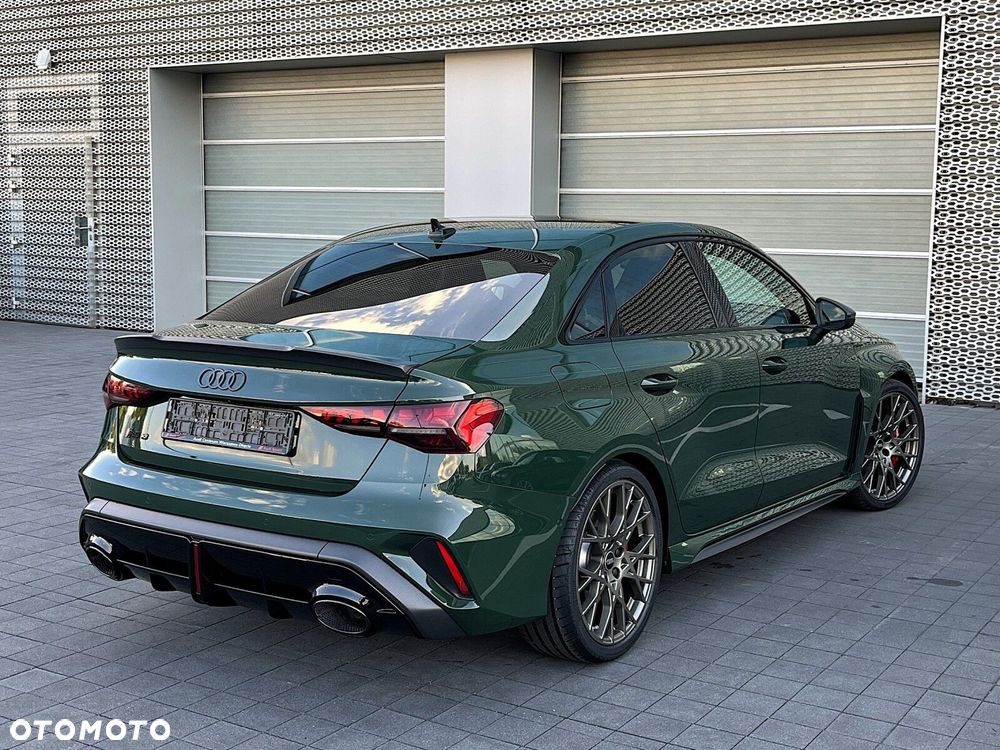 Audi RS3 Limousine - 18