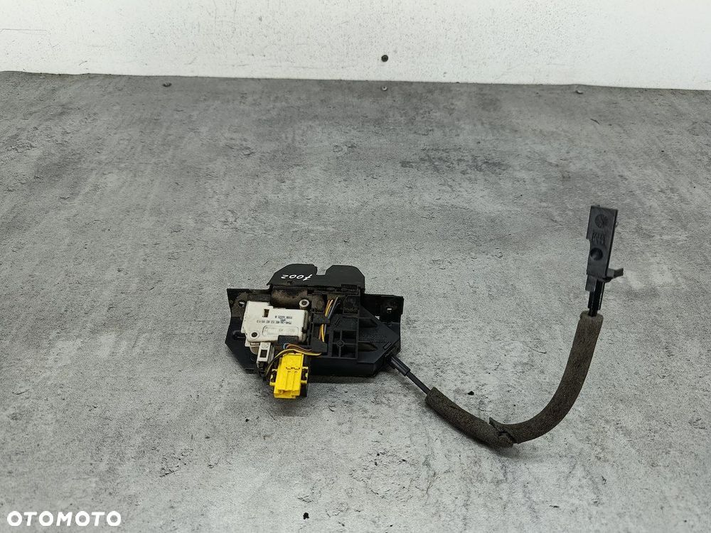 ZAMEK KLAPY OPEL VECTRA C 495072894  09180104  GM - 1