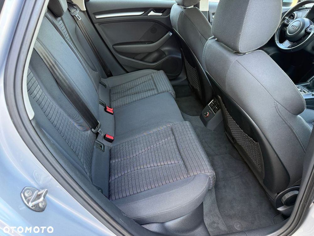 Audi A3 Sportback 2.0 TDI Attraction - 33