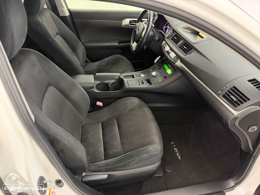 Lexus CT 200h Business - 30