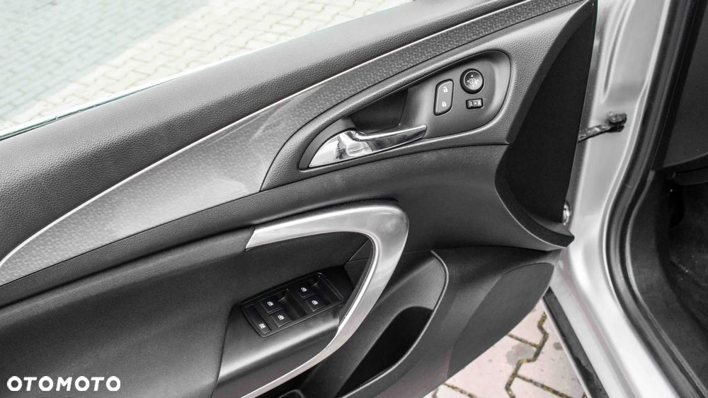 Opel Insignia 1.4 T S&S - 11