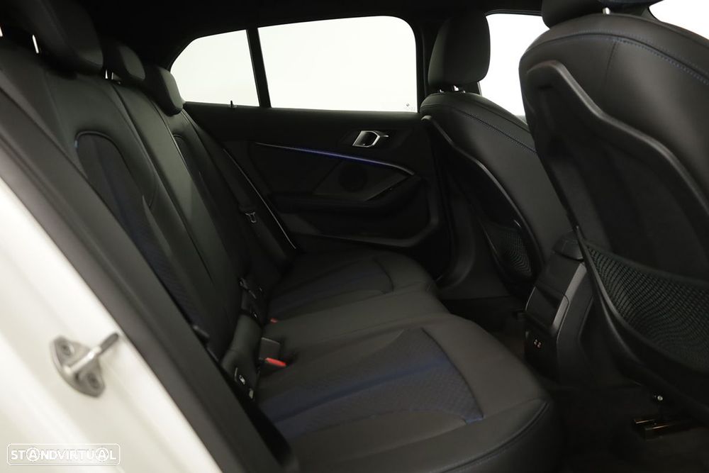 BMW 116 i Pack Desportivo M - 21