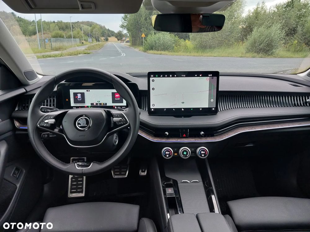 Skoda Superb 2.0 TDI SCR 4x4 L&K DSG - 10