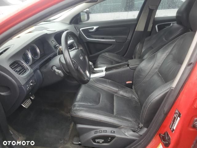 Volvo S60 T6 AWD Geartronic RDesign - 23