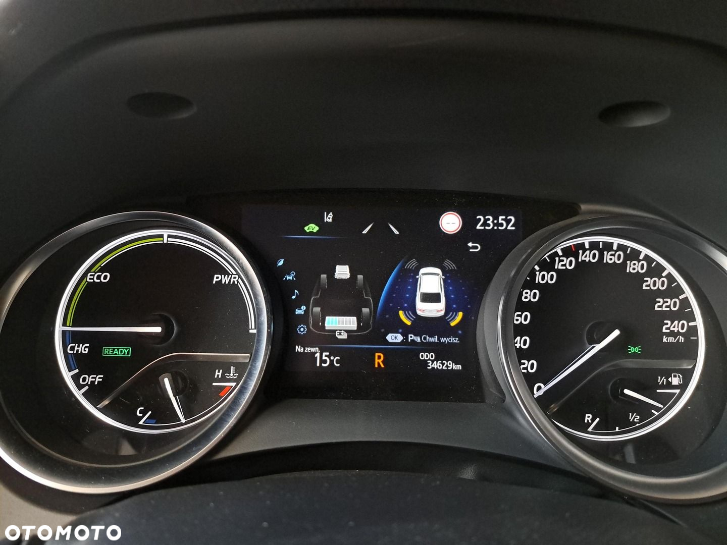 Toyota Camry 2.5 Hybrid Comfort CVT - 34