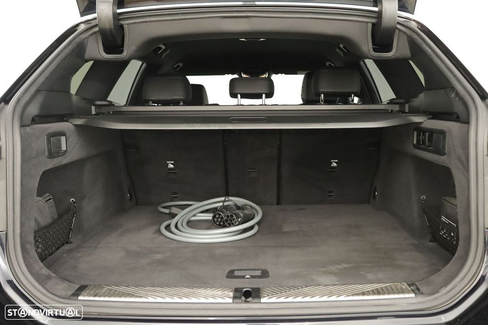 BMW 530 e Pack Desportivo M - 27