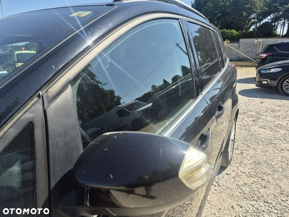 Ford Grand C-MAX - 11