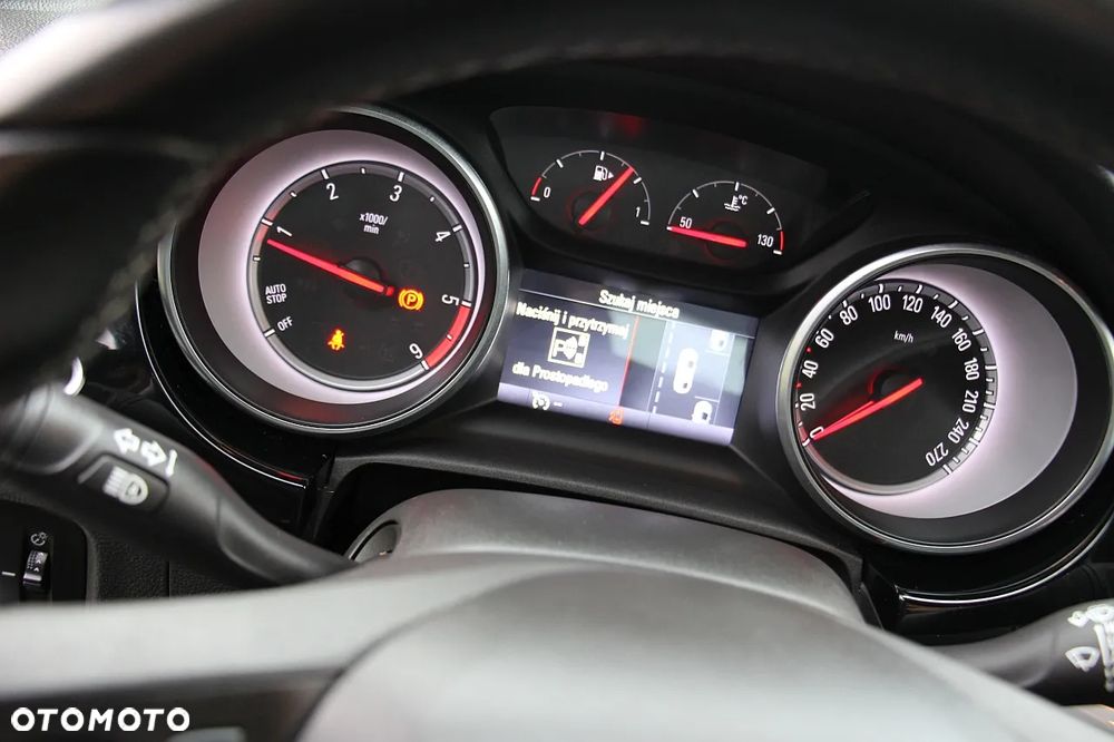 Opel Astra 1.6 CDTI Cosmo - 37