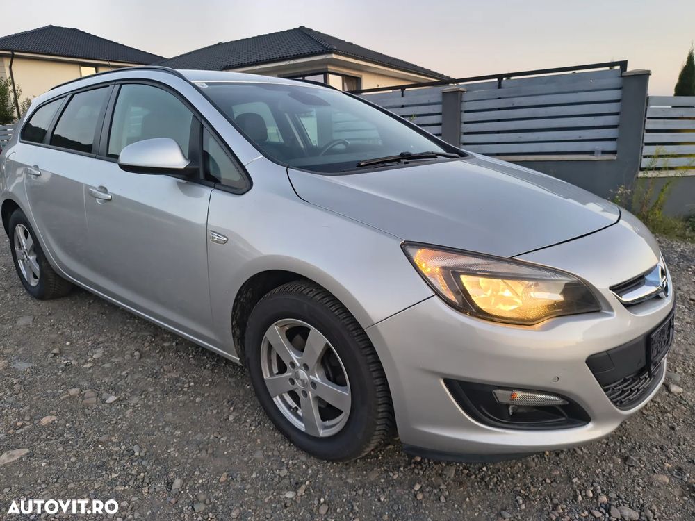 Opel Astra 1.6 CDTI ECOTEC Start/Stop Dynamic - 2