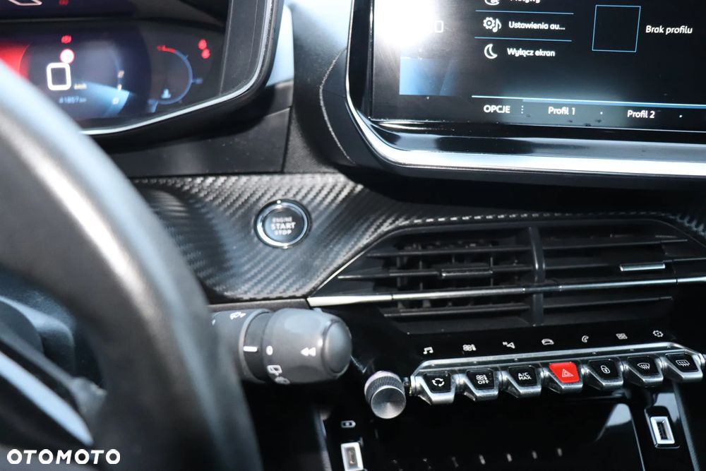 Peugeot 2008 PureTech 130 GT Pack - 27