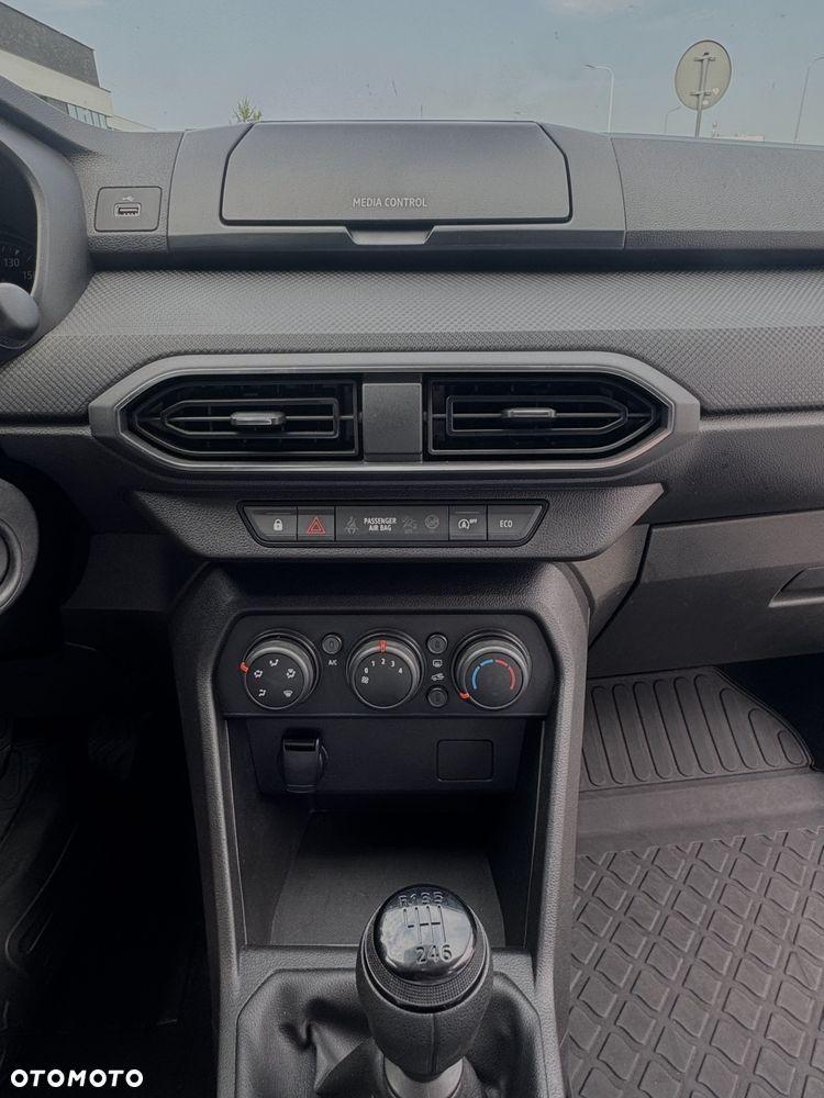 Dacia Sandero 1.0 TCe Essential - 12