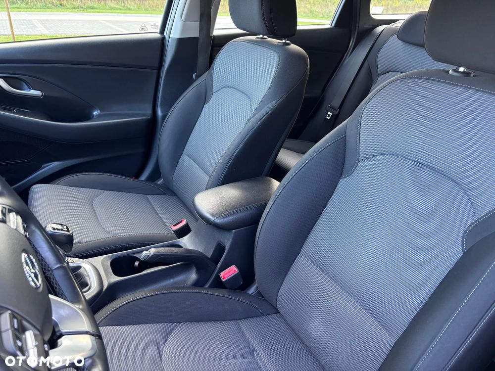Hyundai i30 1.5 DPI Modern - 19