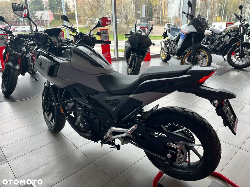 Honda NC - 12