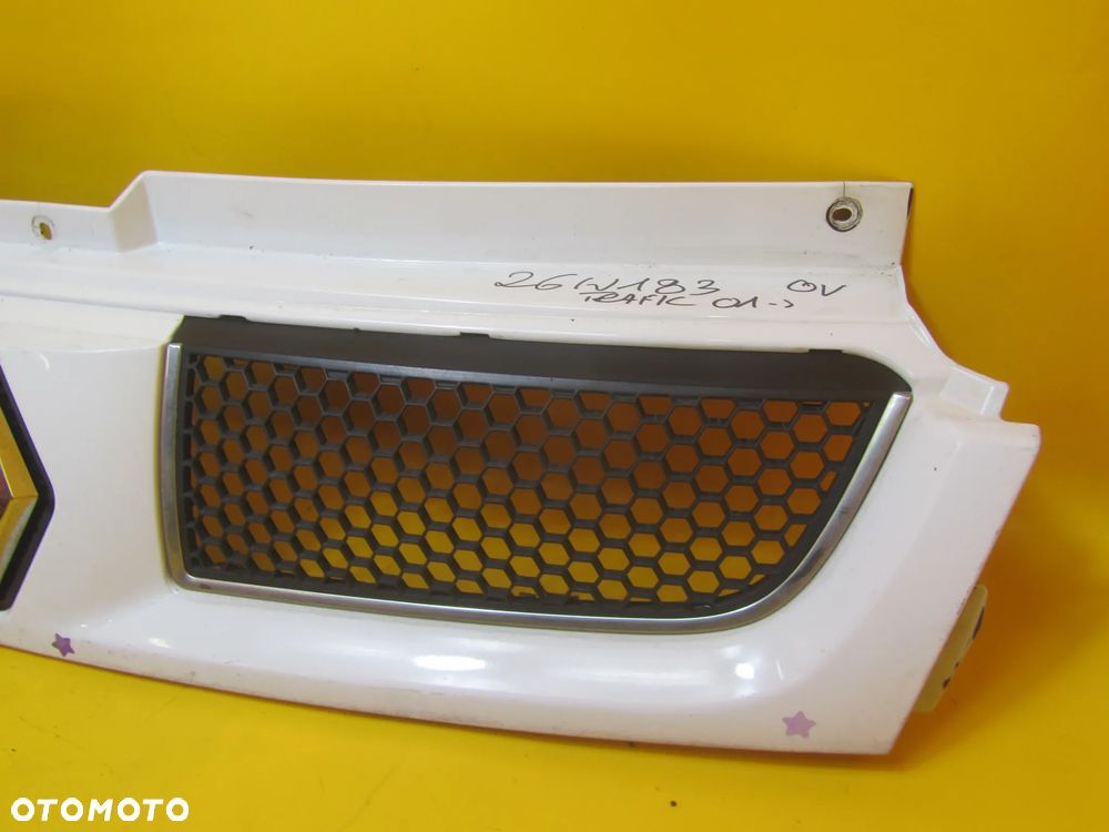 Grill Atrapa Renault Trafic 2001r- - 2
