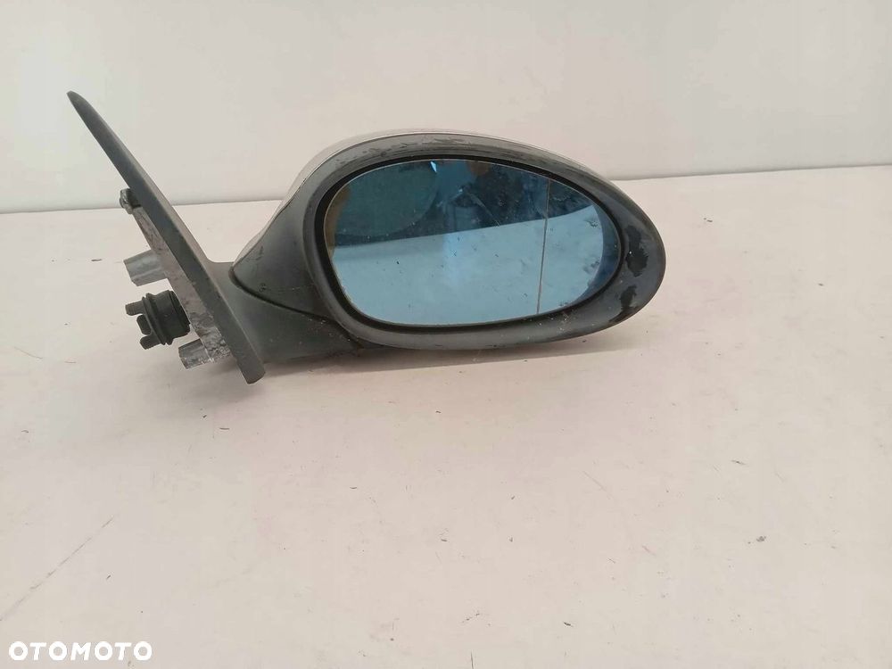 LUSTERKO PRAWE BMW 3 E90 05-11 5 PIN - 2