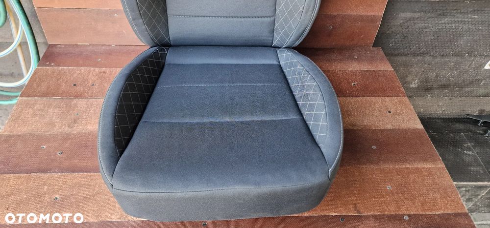 FOTEL LEWY TAPICERKA Fotela SKODA Superb III - 5