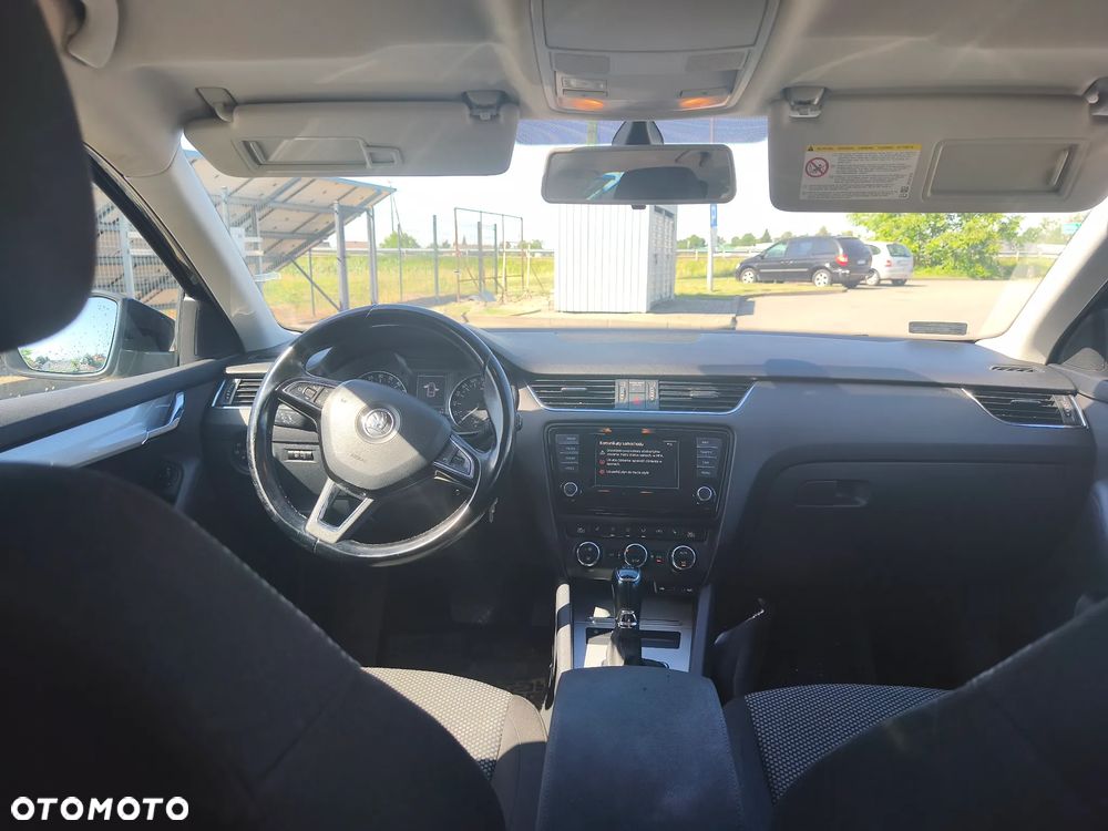 Skoda Octavia 2.0 TDI Ambition DSG - 9