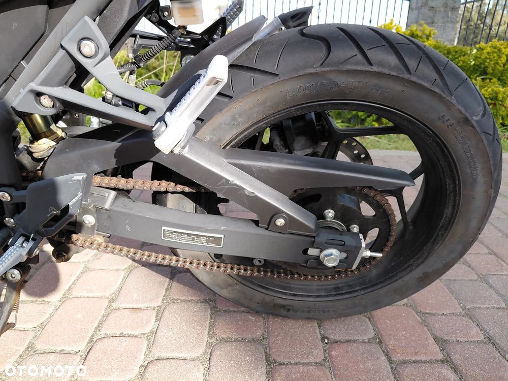 Yamasaki 125 - 21