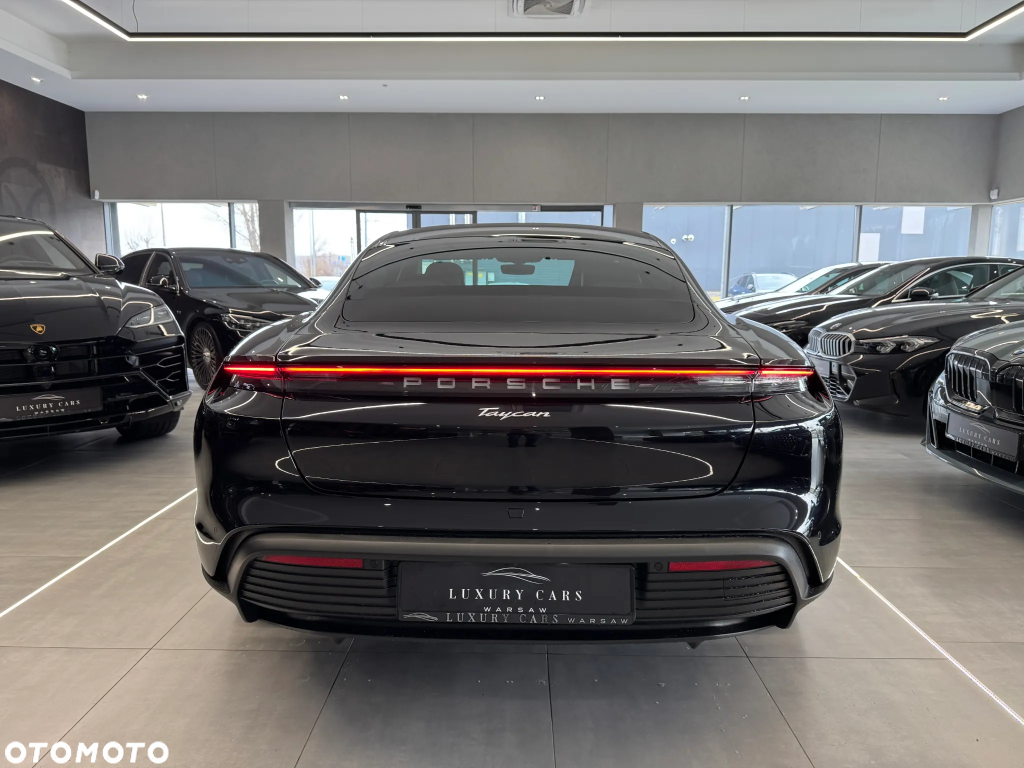 Porsche Taycan Standard - 4