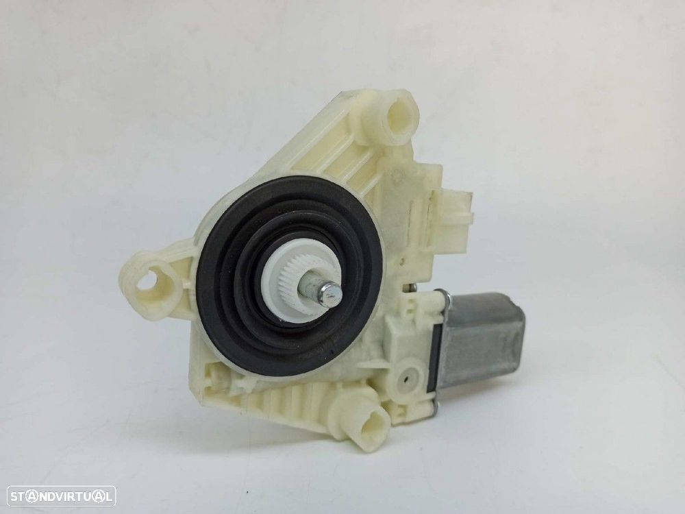 MOTOR ELEVADOR FRENTE ESQUERDO MERCEDES CLASE C (W205) LIM. C 200 CGI (205.042) - 5