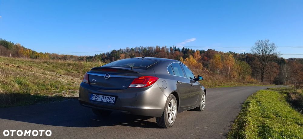 Opel Insignia 2.0 CDTI - 11
