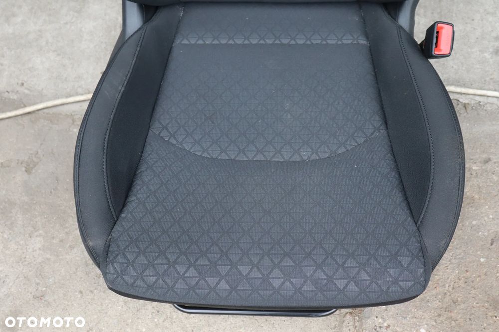 FOTEL PASAŻERA PRAWY KIA CEED III 3 LIFT 2021-2025 - 6