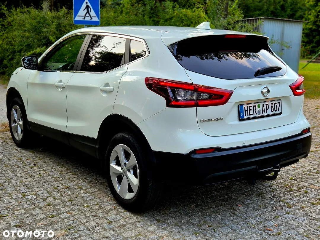 Nissan Qashqai 1.6 DIG-T N-Connecta - 6