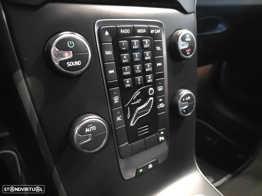 Volvo V40 1.6 D2 Momentum - 37