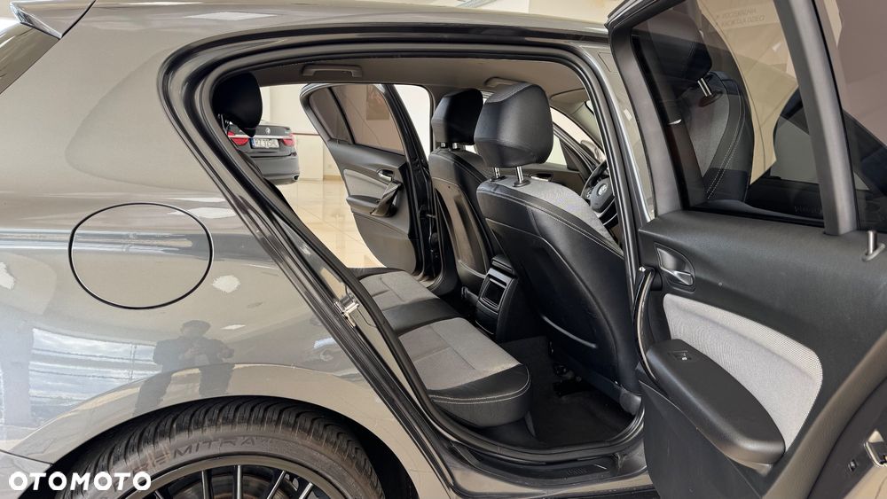 BMW Seria 1 116d EfficientDynamics - 27