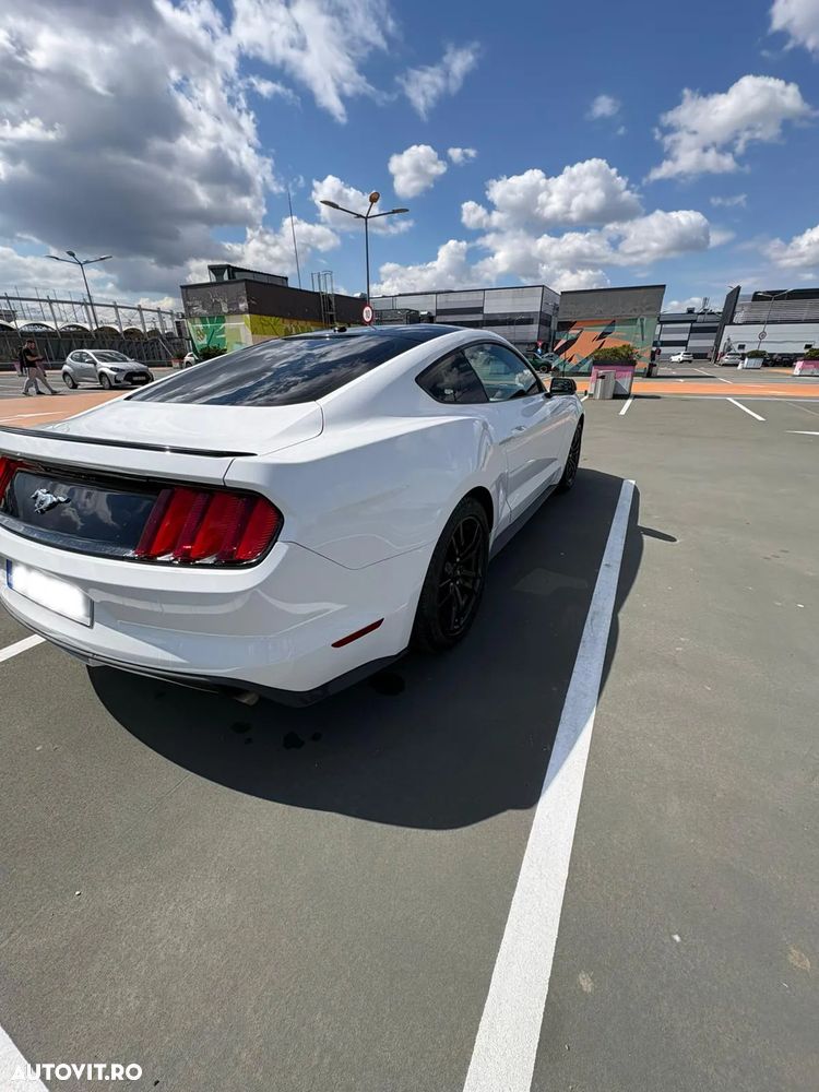 Ford Mustang 2.3 EcoBoost Aut. - 9