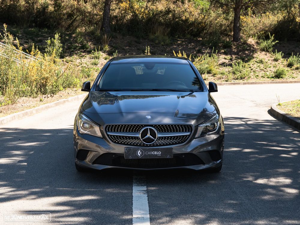 Mercedes-Benz CLA 200 - 4