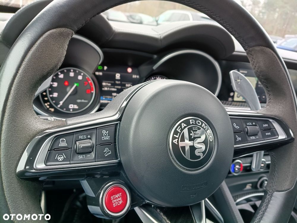 Alfa Romeo Stelvio 2.9 V6 Bi-Turbo Quadrifoglio Q4 - 19