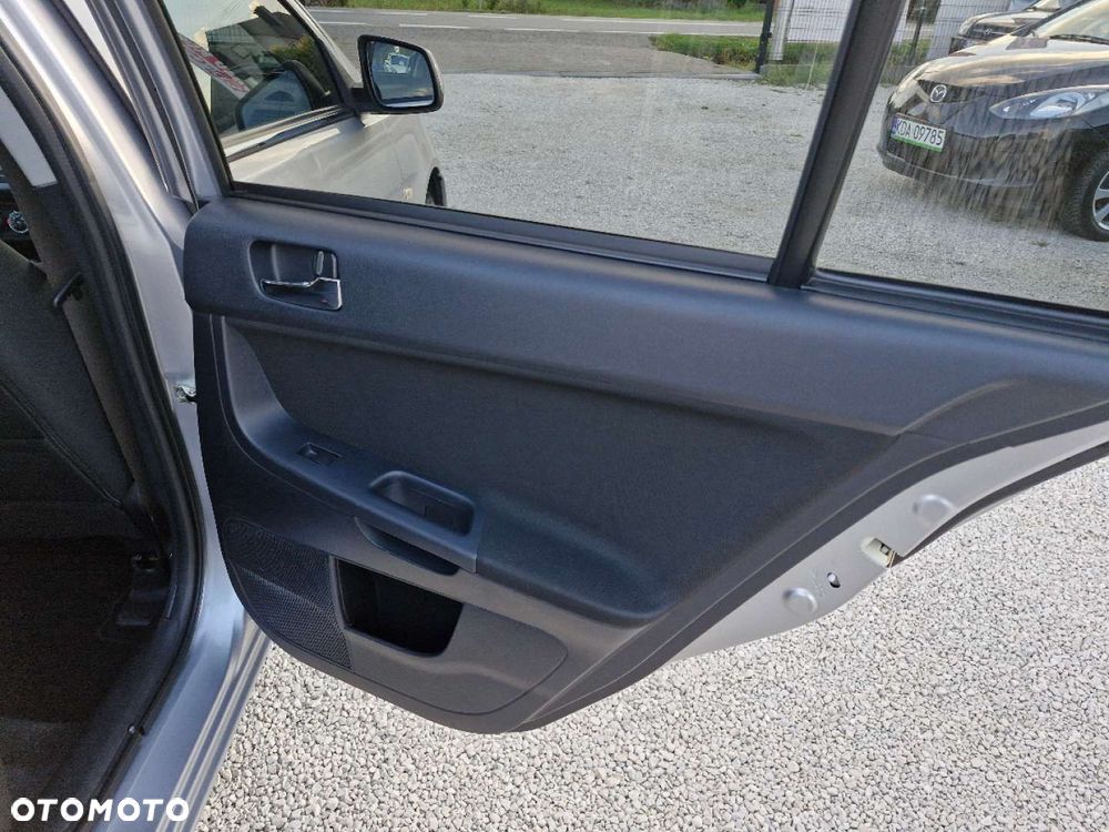 Mitsubishi Lancer - 19