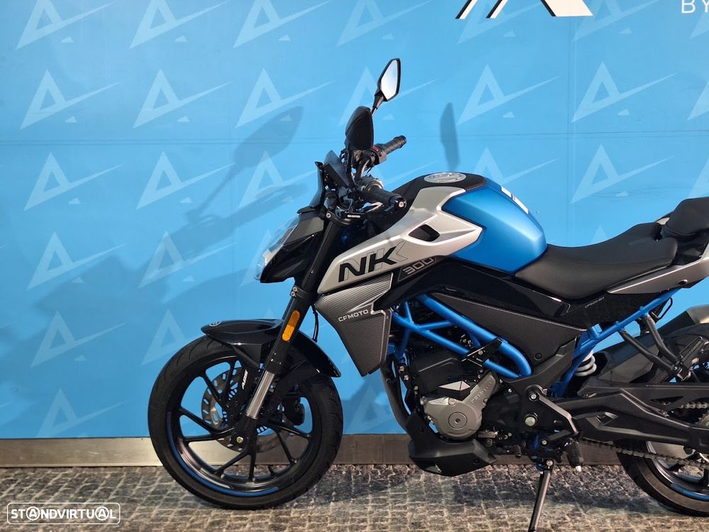 CF Moto 300NK - 6