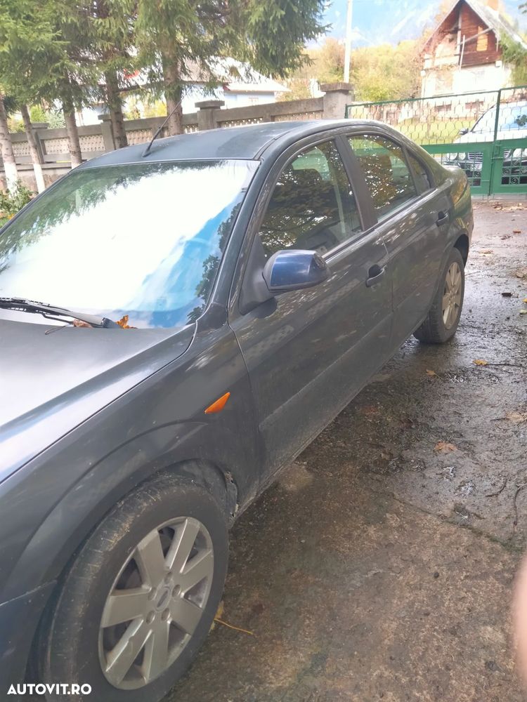 Ford Mondeo 2.0TDCi Ambiente - 4