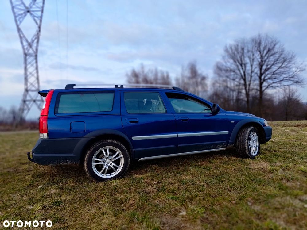 Volvo XC 70 2.4D5 AWD Ocean Race - 5