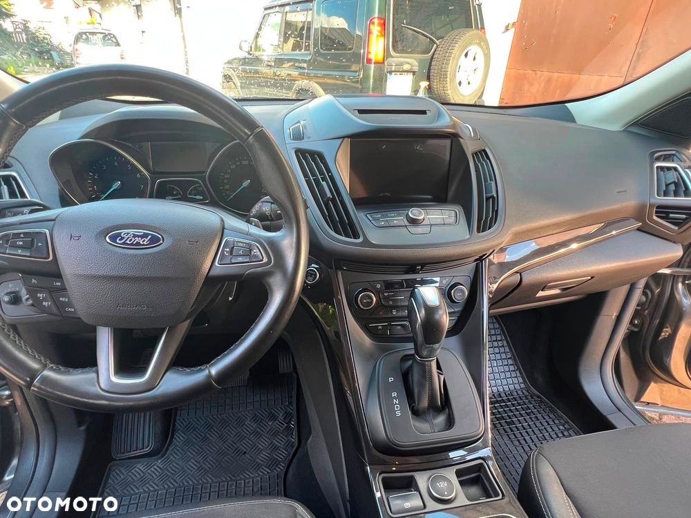 Ford Kuga 1.5 EcoBoost 4x4 Titanium - 11