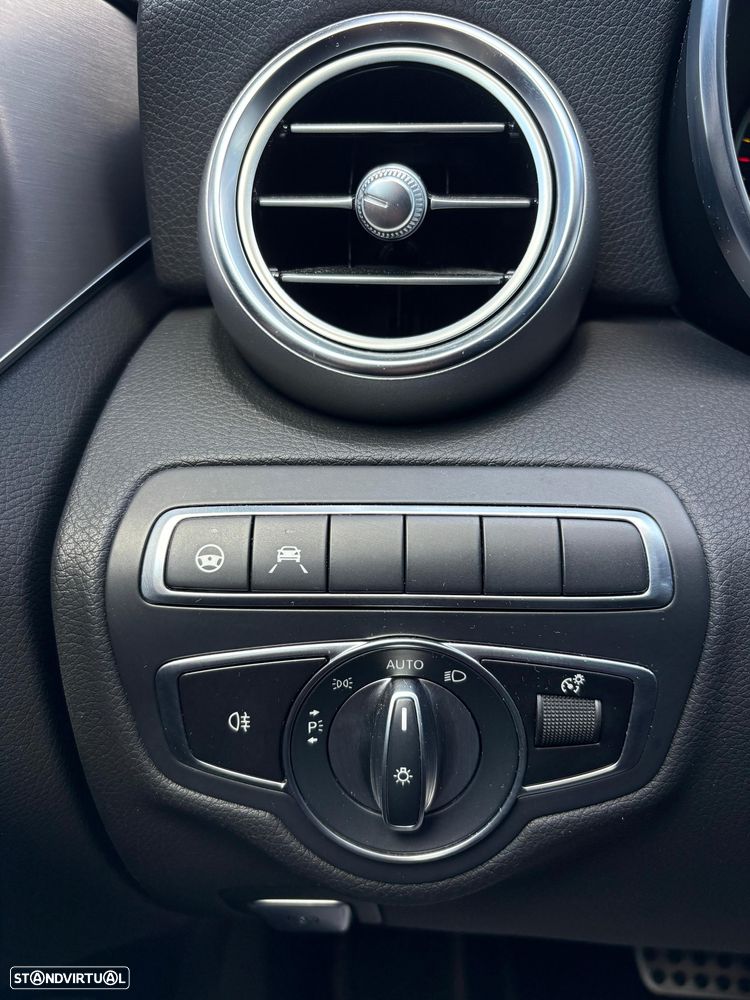 Mercedes-Benz CLA 180 d 7G-DCT - 19