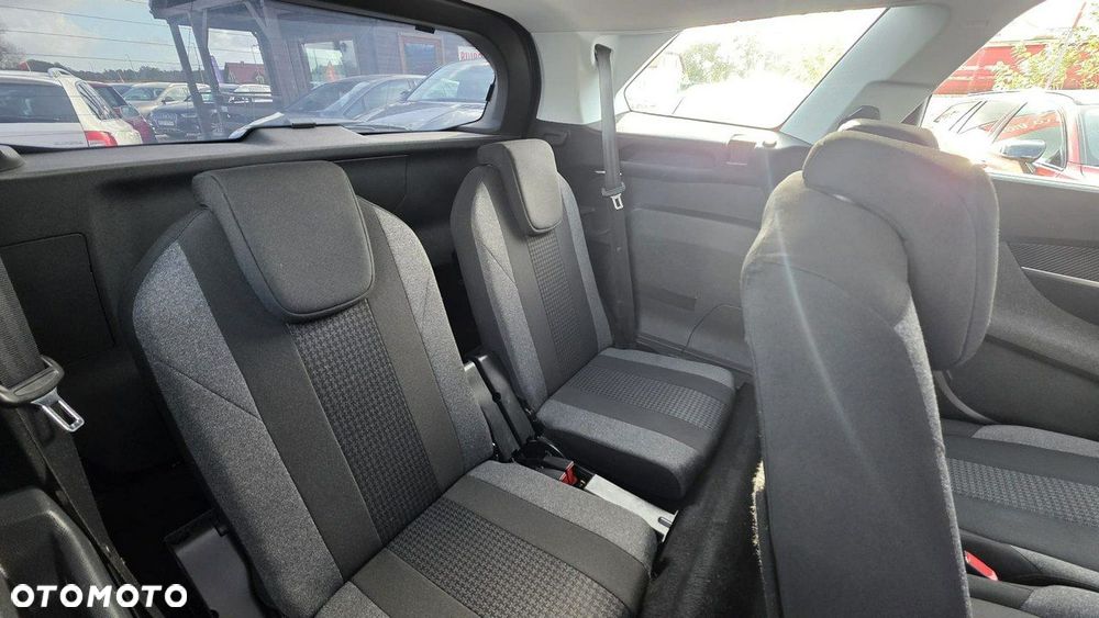 Peugeot 5008 - 22