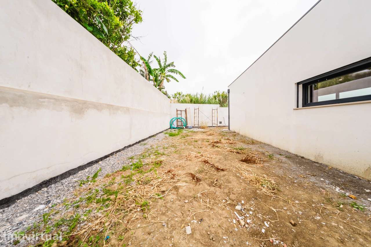 Moradia moderna com Piscina, Vista Campo a 60 minutos de lisboa - Grande imagem: 5/48