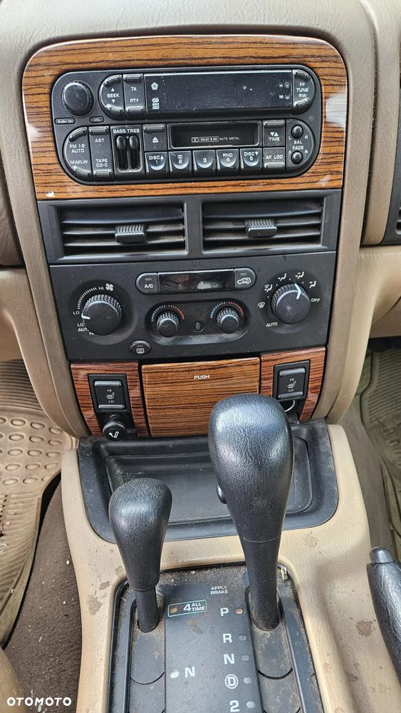 Jeep Grand Cherokee 4.0 Laredo - 14