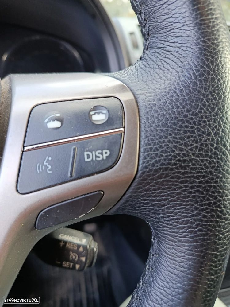 Toyota Avensis SW 2.0 D-4D Exclusive +Pele+GPS - 8