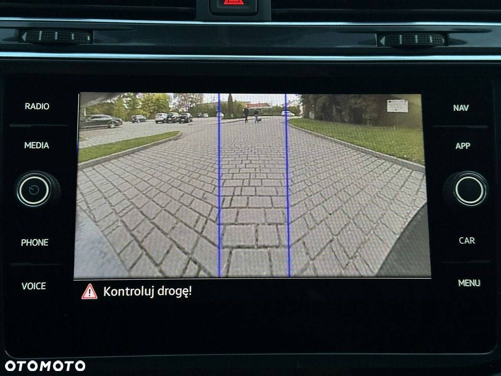 Volkswagen Tiguan - 25