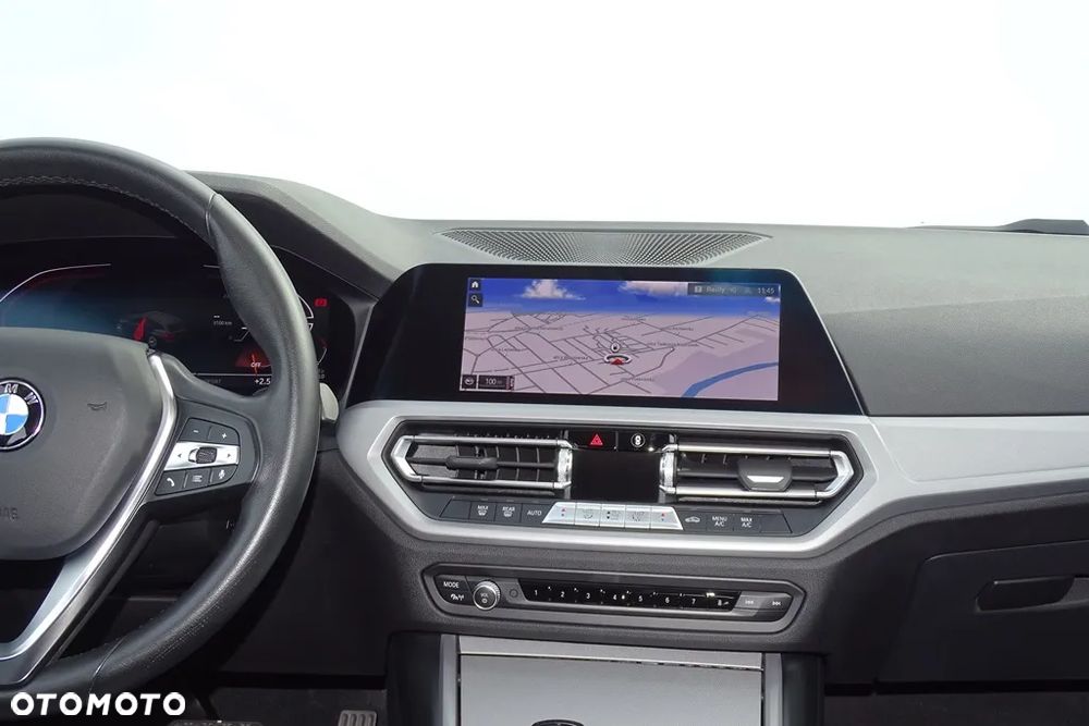 BMW Seria 3 318d Edition Luxury Line Purity - 38