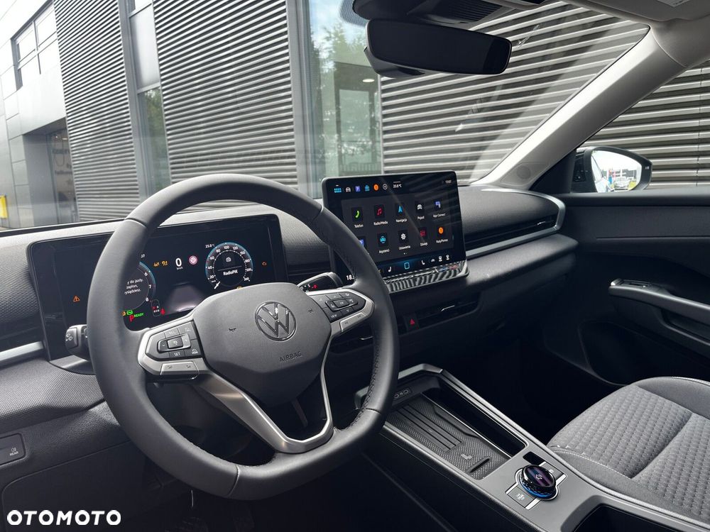 Volkswagen T-Roc 1.5 eTSI Life DSG - 11