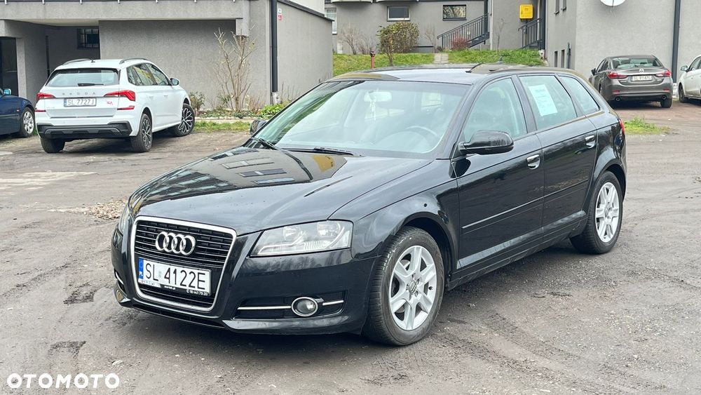 Audi A3 Sportback 1.6 TDI DPF Attraction S tronic - 1
