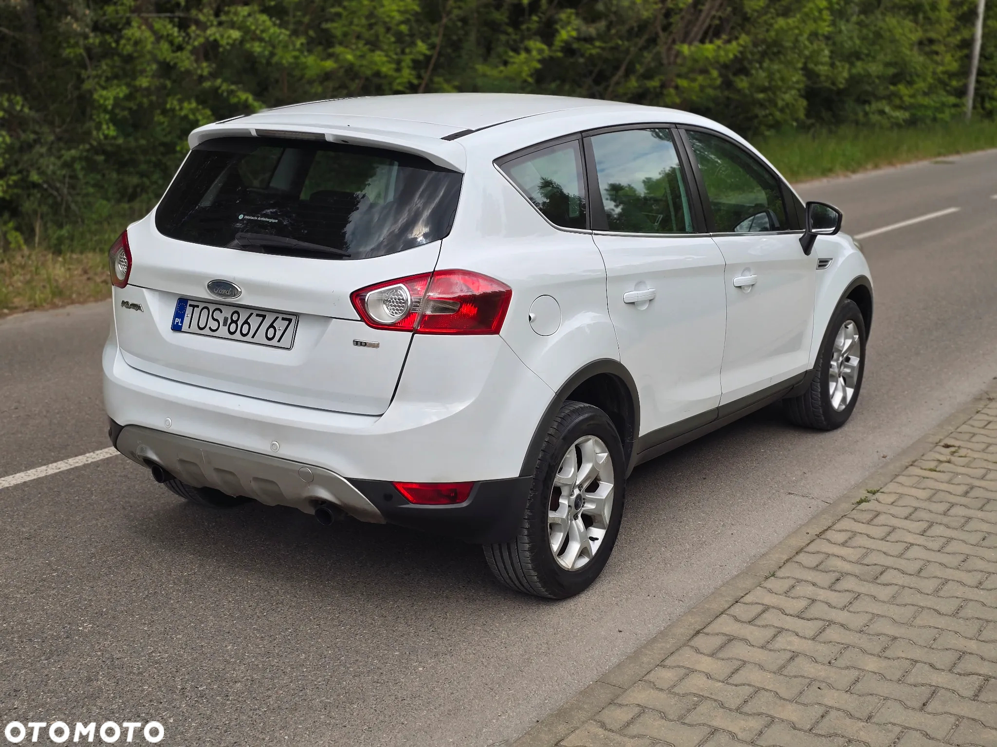 Ford Kuga 2.0 TDCi Titanium - 14
