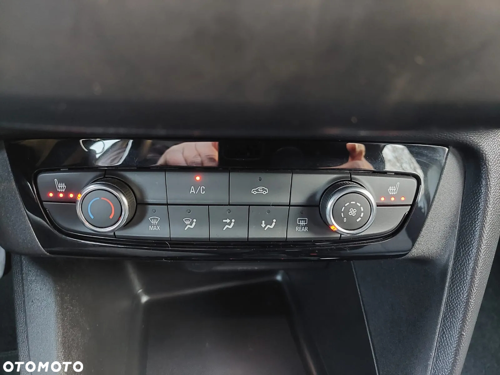 Opel Corsa 1.2 Direct Injection Turbo GS - 35