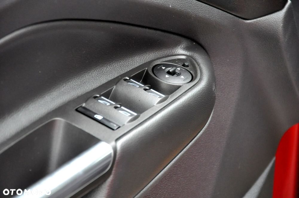 Ford Kuga 2.0 TDCi 4x4 Titanium - 40