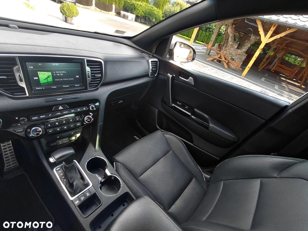 Kia Sportage 2,0 CRDI AWD GT Line - 29